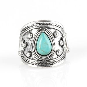 NWOT Turquoise colored adjustable ring